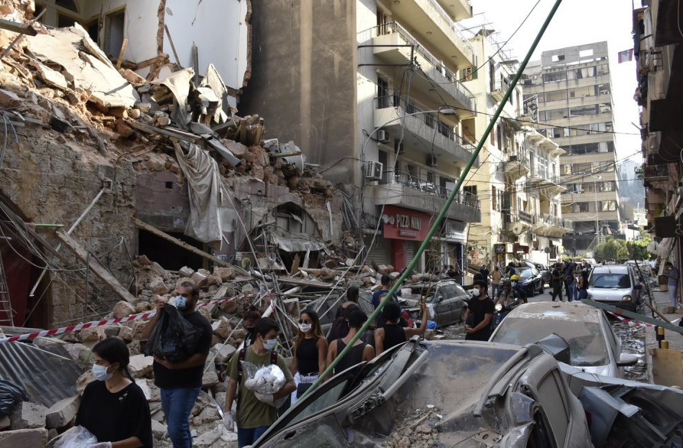 Взрыв в Бейруте: Более 100 тысяч человек потеряли работу 
