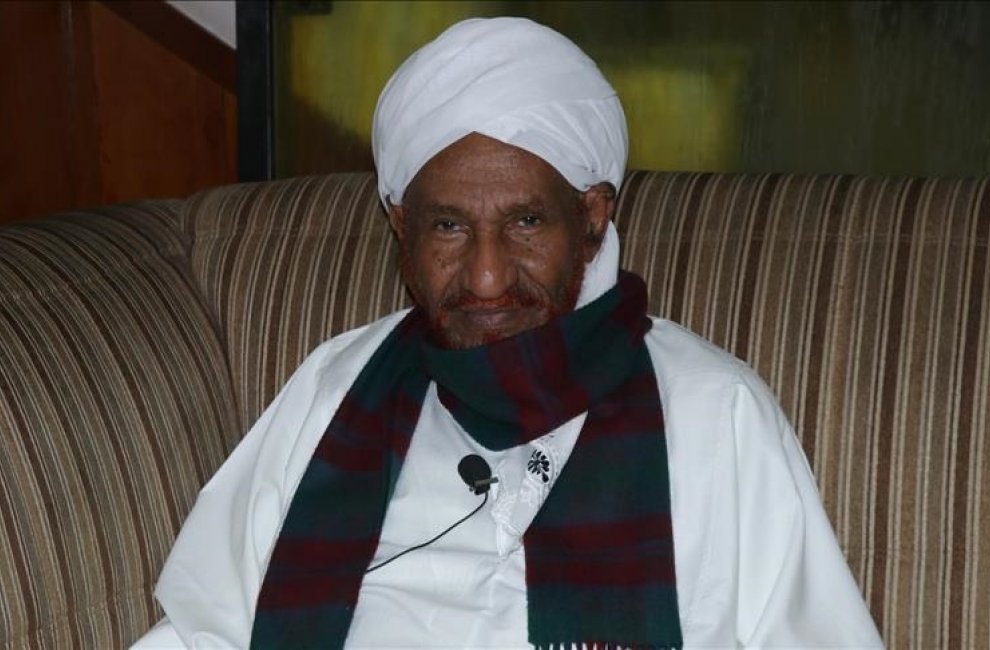 Экс-премьер Судана Садык аль-Мехди умер из-за COVID-19