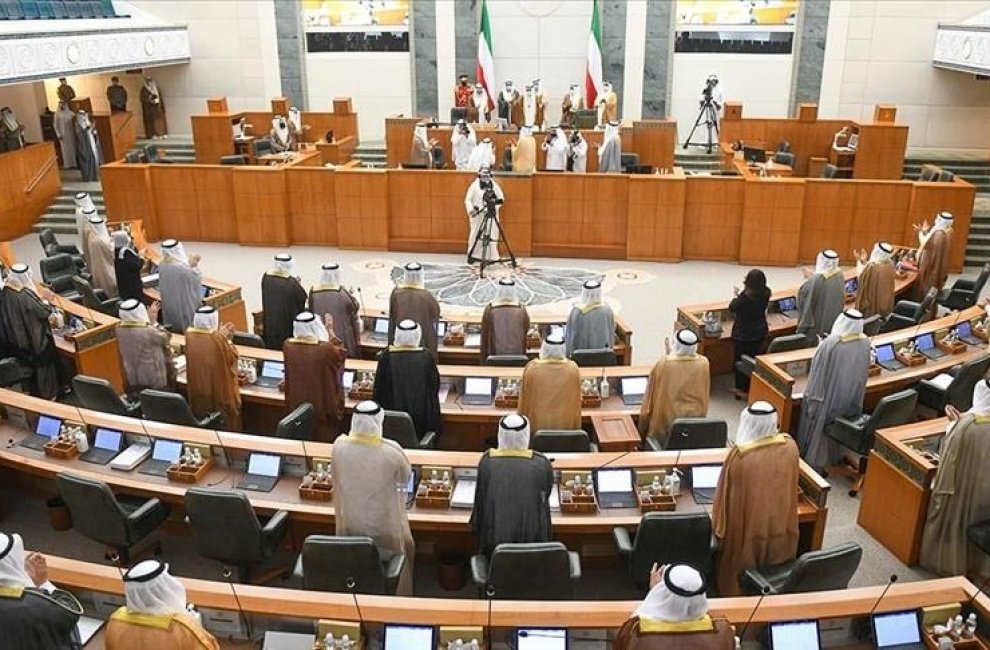 Эмир Кувейта призывает к реформам